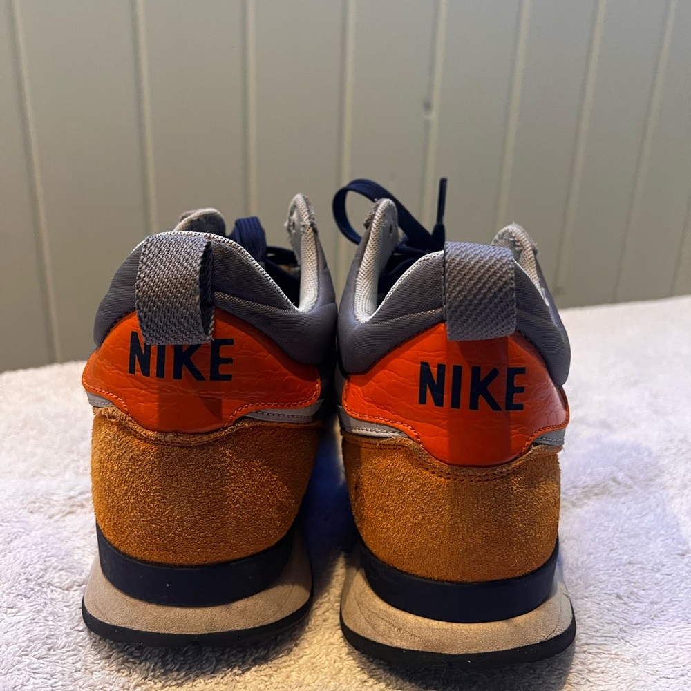 Nike Internationalist Mid
Light Ash Copper Size 10 - Picture 5 of 7